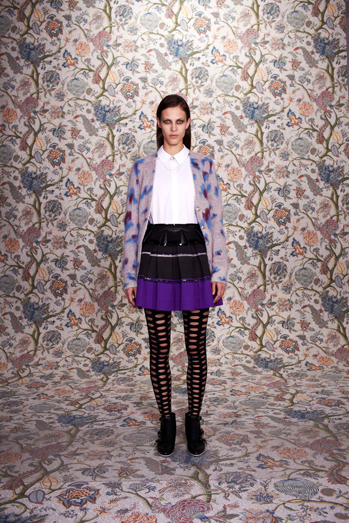 Balenciaga 2011ϵиDƬ