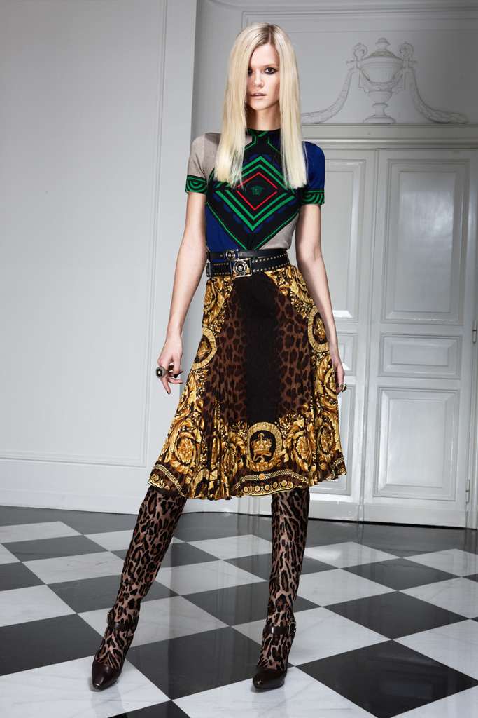 Versace 2011ϵиDƬ