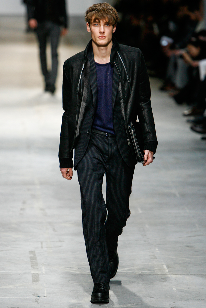 Costume National 2011ﶬbDƬ