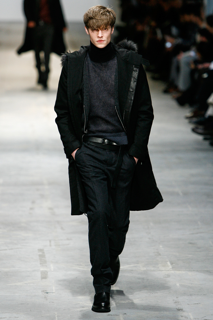 Costume National 2011ﶬbDƬ