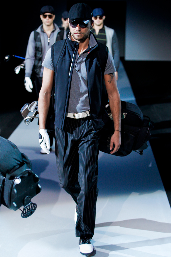 Emporio Armani 2011ﶬbDƬ
