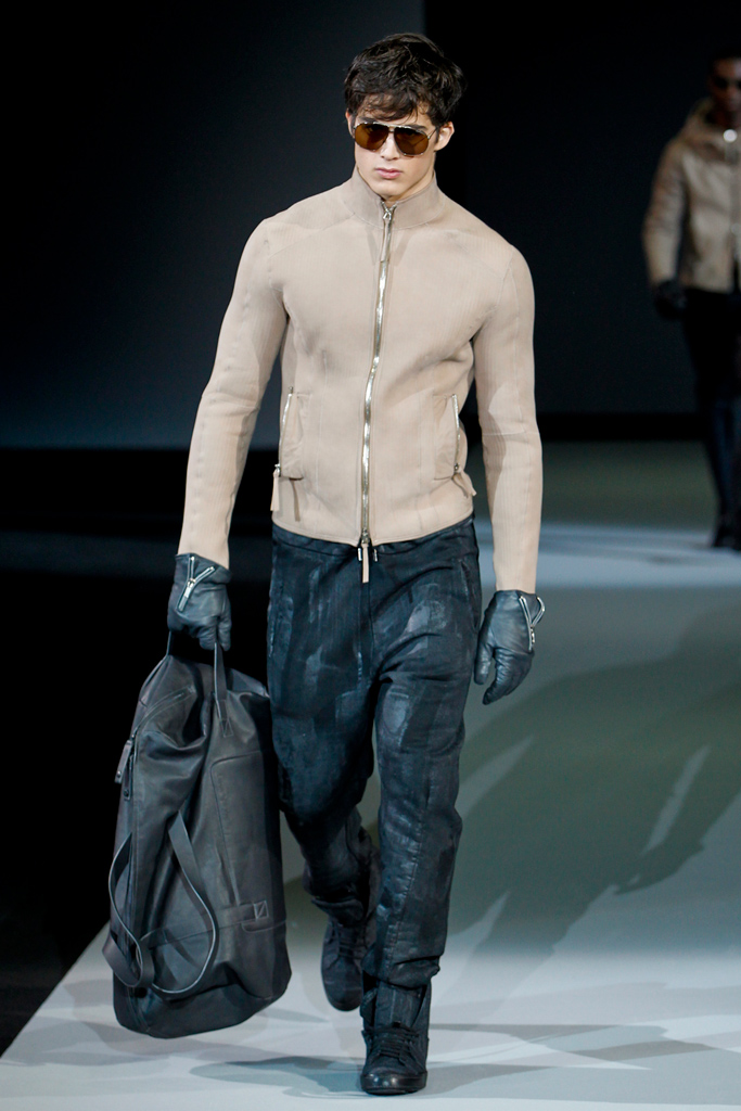 Emporio Armani 2011ﶬbDƬ