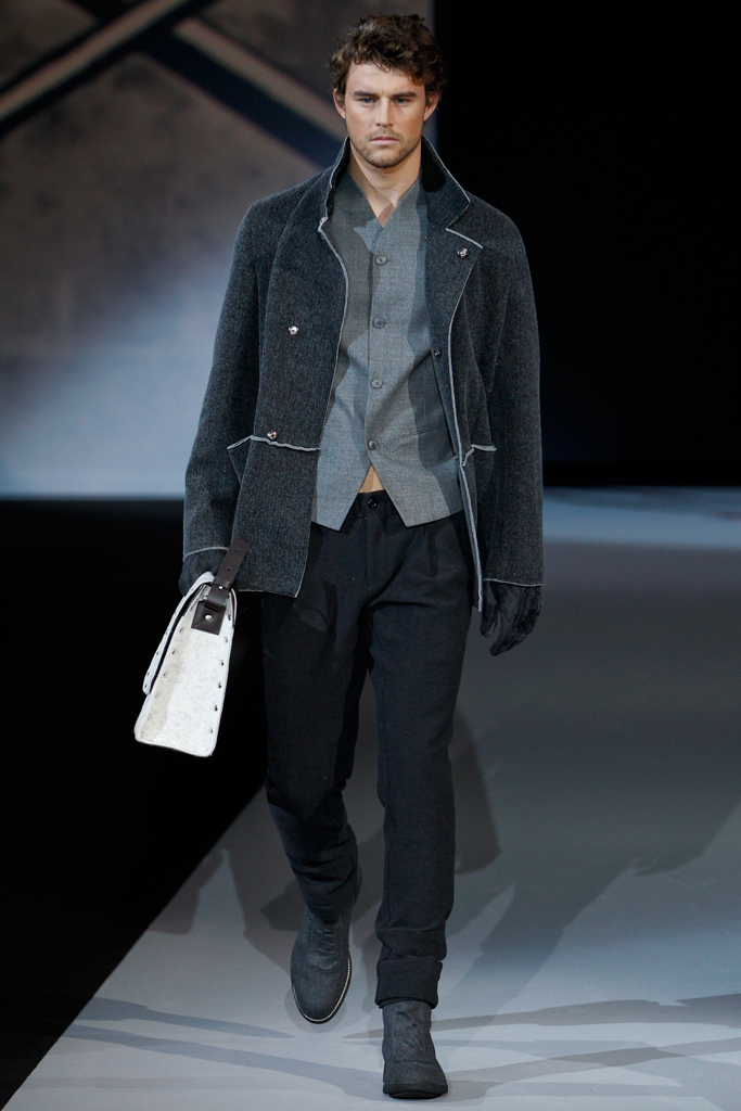 Emporio Armani 2011ﶬbDƬ
