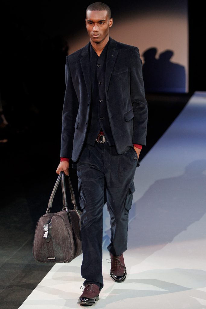 Emporio Armani 2011ﶬbDƬ