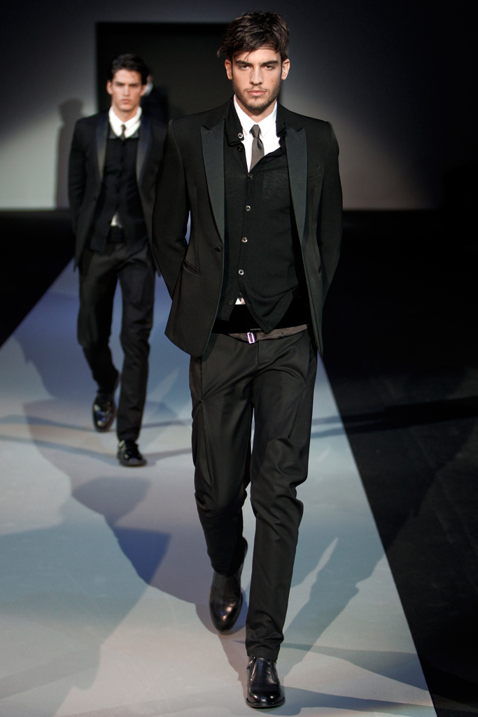 Emporio Armani 2011ﶬbDƬ