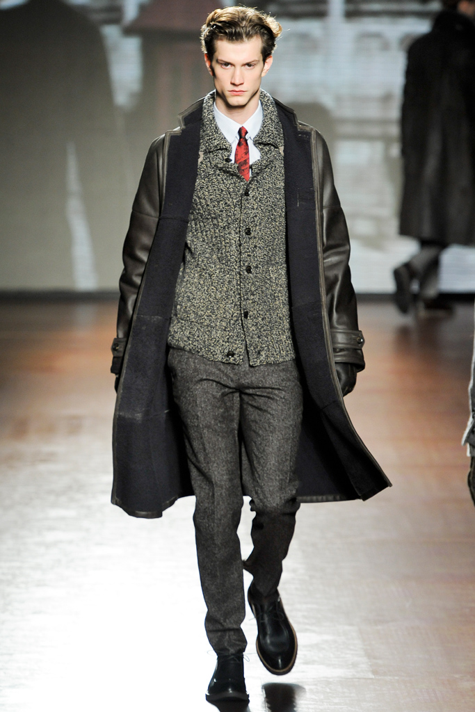 Ermenegildo Zegna 2011ﶬbDƬ