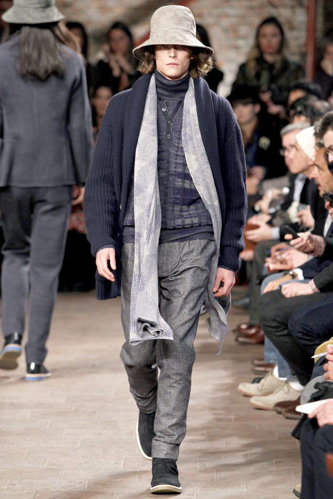 Missoni 2011ﶬbDƬ