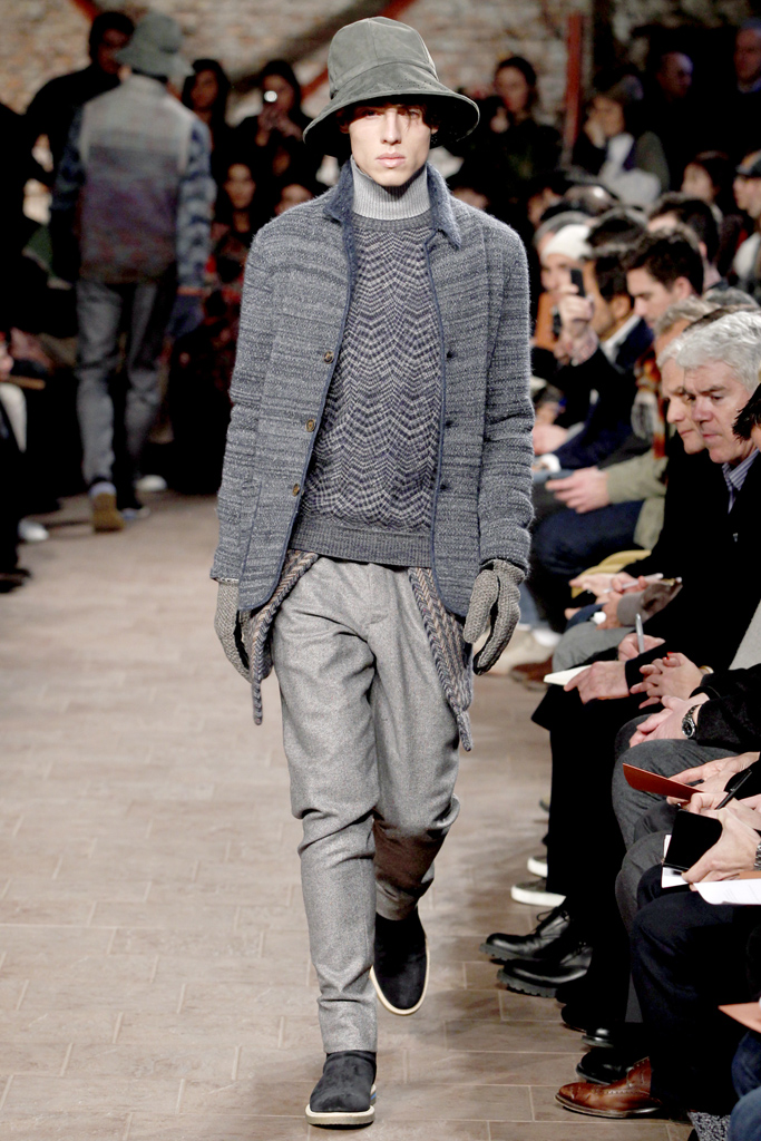 Missoni 2011ﶬbDƬ