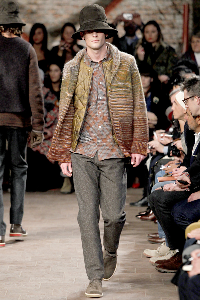 Missoni 2011ﶬbDƬ