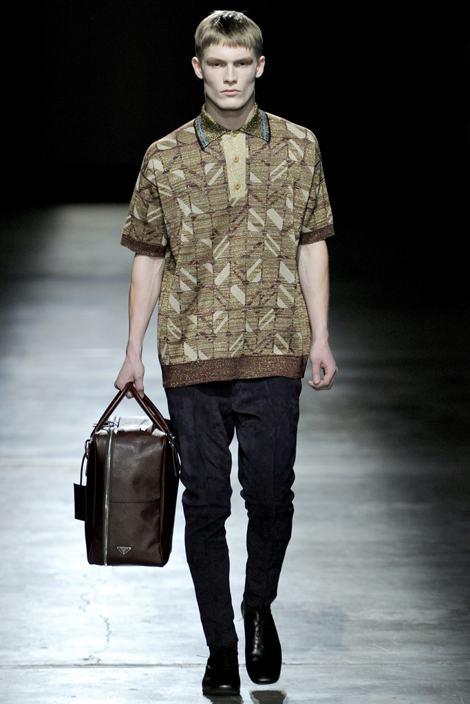 Prada 2011ﶬbDƬ