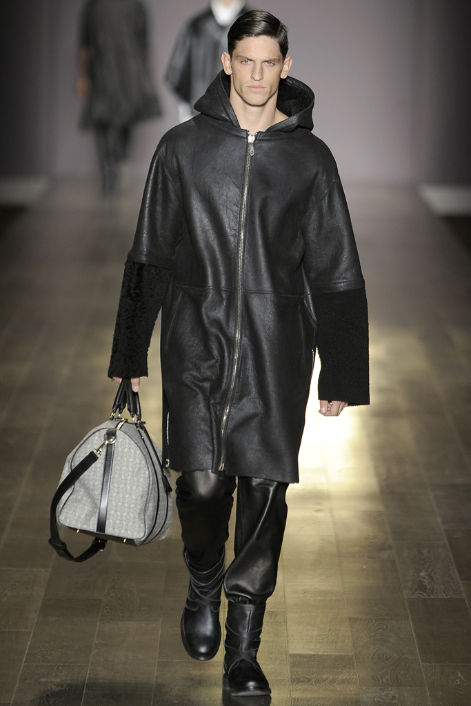 Trussardi 2011ﶬbDƬ
