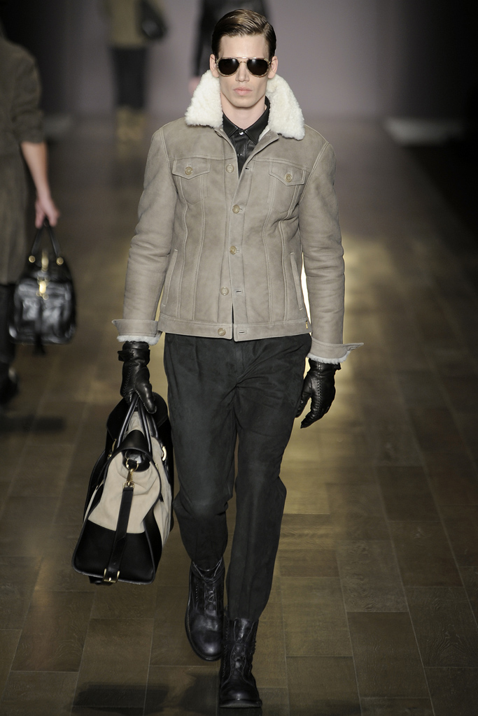 Trussardi 2011ﶬbDƬ