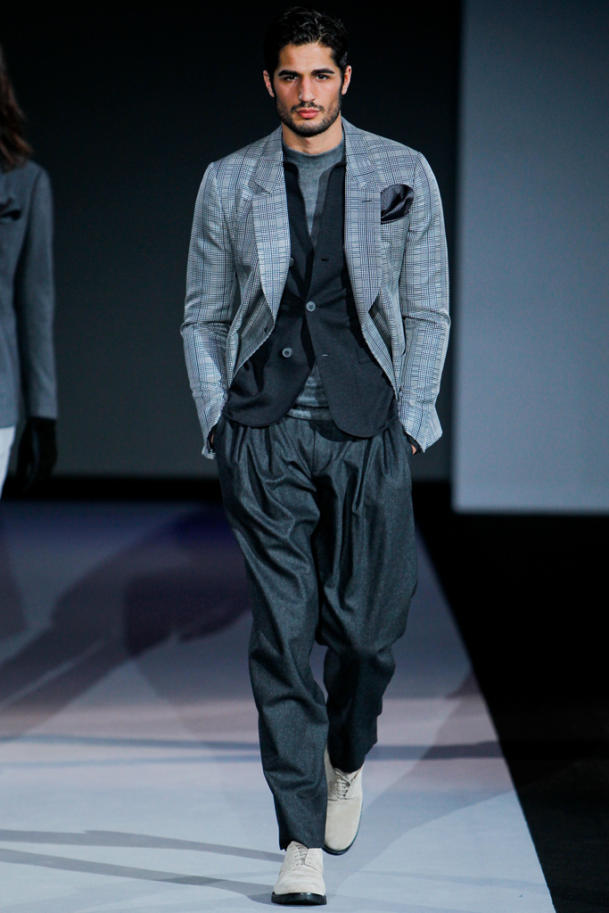 Giorgio Armani 2011 ﶬbDƬ