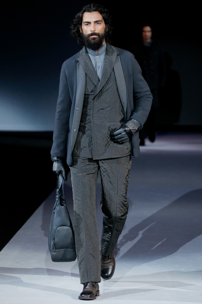 Giorgio Armani 2011 ﶬbDƬ