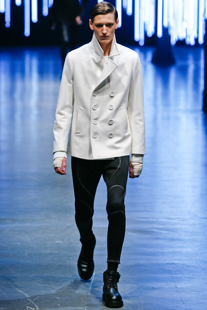 Neil Barrett 2011 ﶬbDƬ