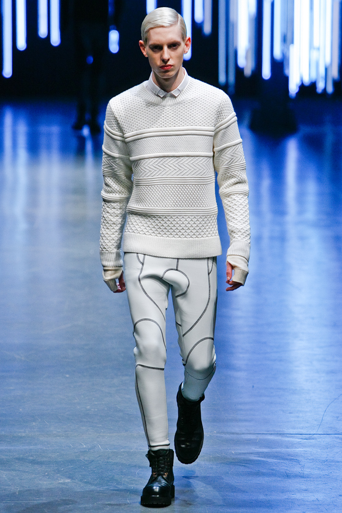 Neil Barrett 2011 ﶬbDƬ