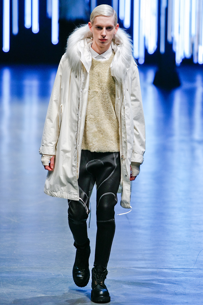 Neil Barrett 2011 ﶬbDƬ