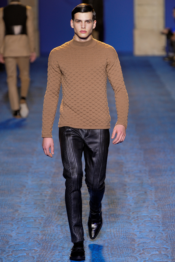 Versace 2011 ﶬbDƬ