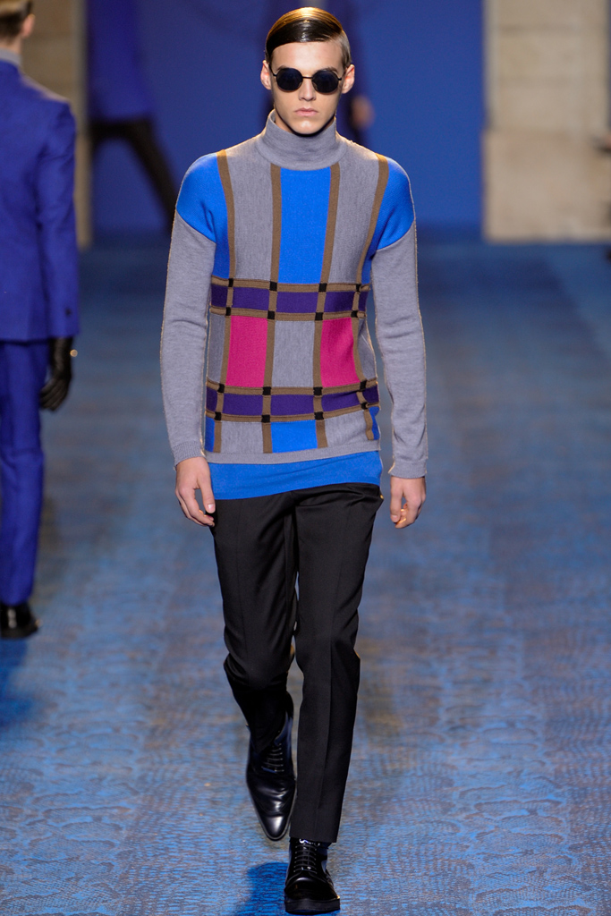 Versace 2011 ﶬbDƬ
