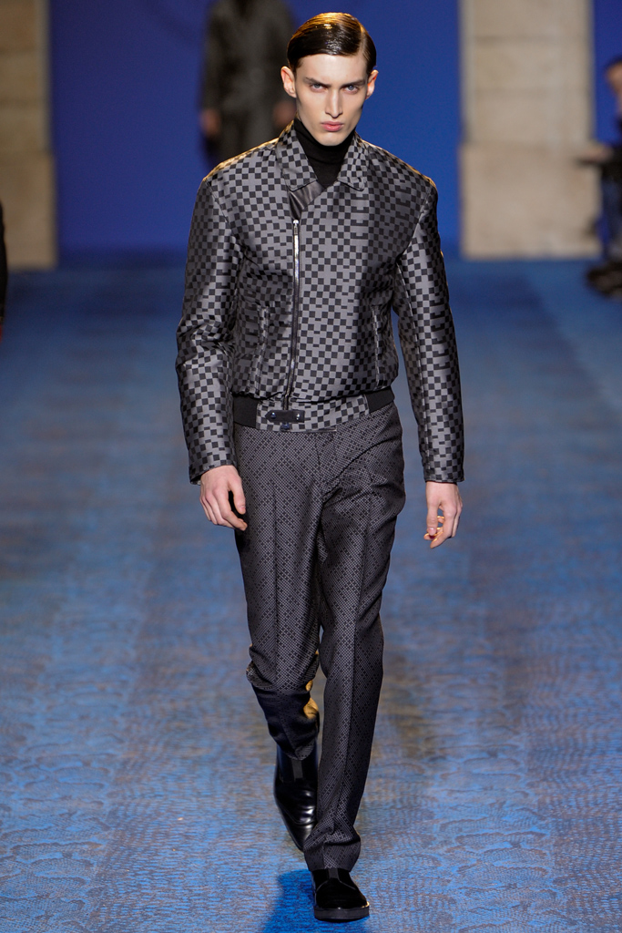 Versace 2011 ﶬbDƬ
