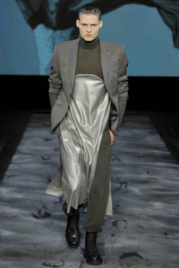Mugler 2011 ﶬbDƬ
