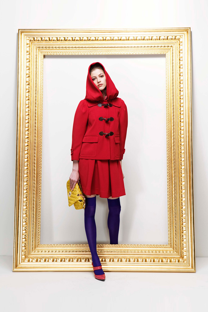 Moschino 2011 ϵиDƬ