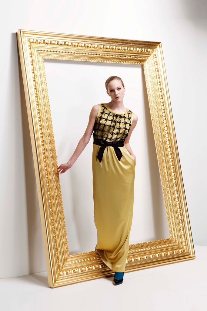 Moschino 2011 ϵиDƬ