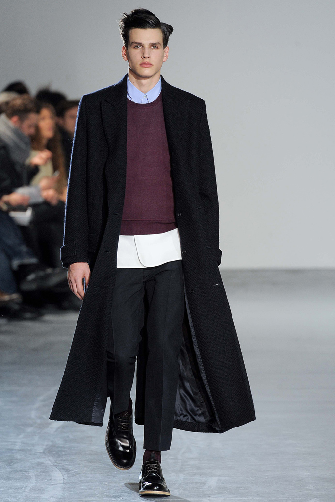 Acne 2011 ﶬbDƬ