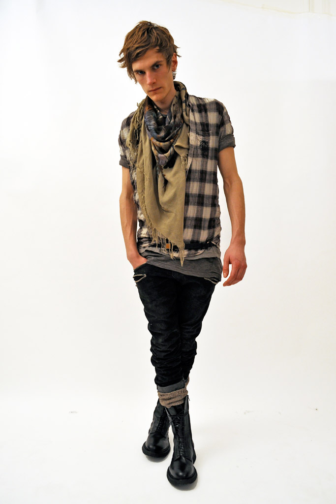 Balmain 2011 ﶬbDƬ