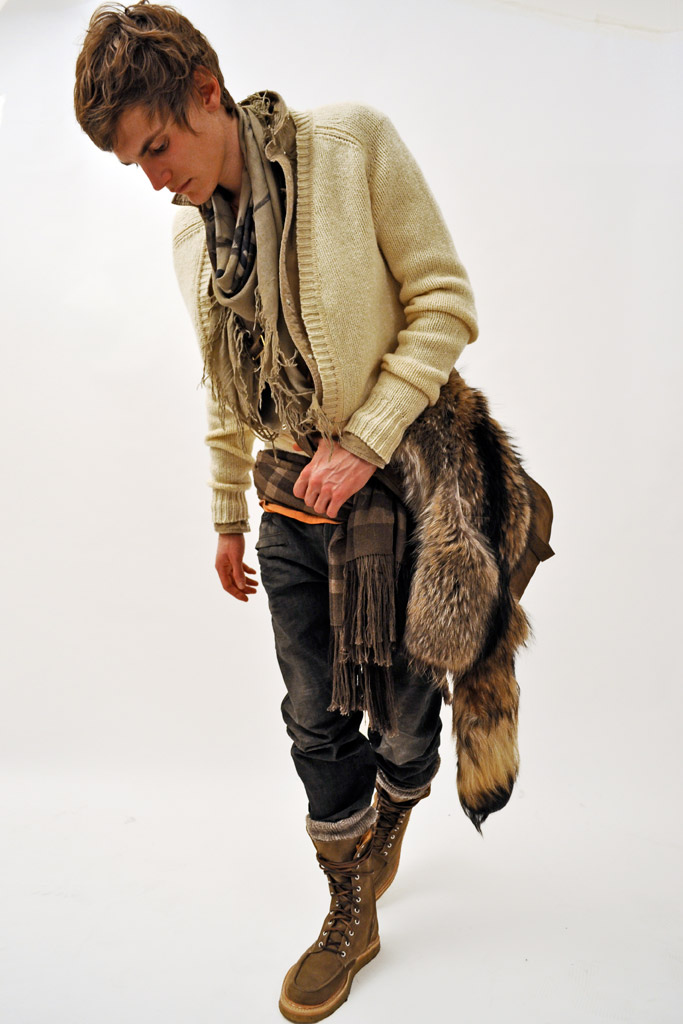 Balmain 2011 ﶬbDƬ