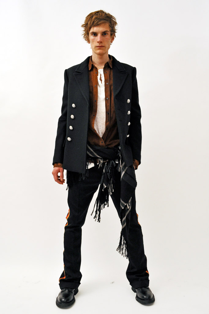 Balmain 2011 ﶬbDƬ