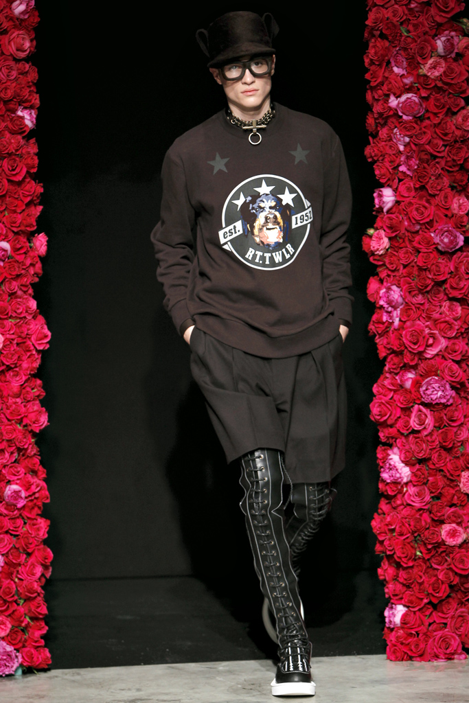 Givenchy 2011 ﶬbDƬ
