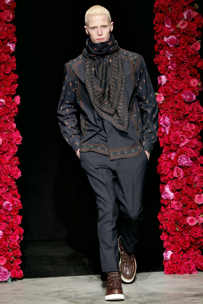 Givenchy 2011 ﶬbDƬ