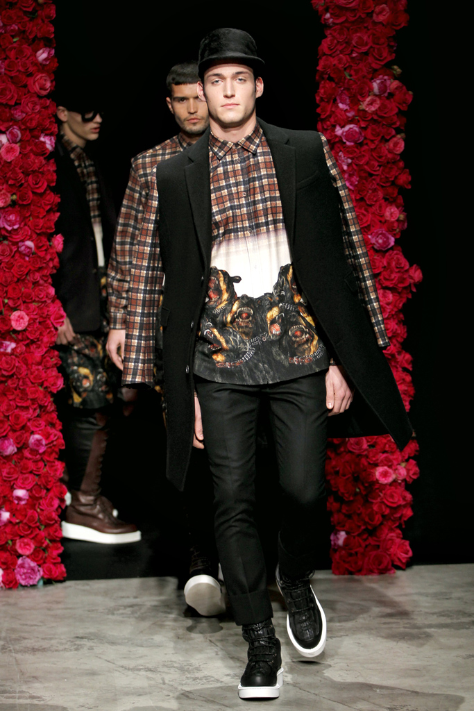 Givenchy 2011 ﶬbDƬ
