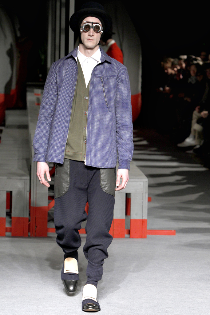 Henrik Vibskov 2011 ﶬbDƬ