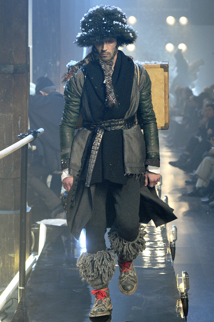 John Galliano 2011 ﶬbDƬ