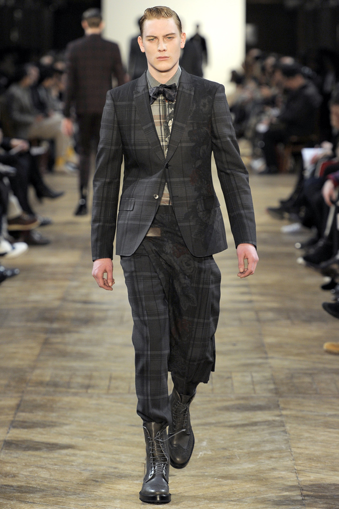 Kenzo 2011 ﶬbDƬ