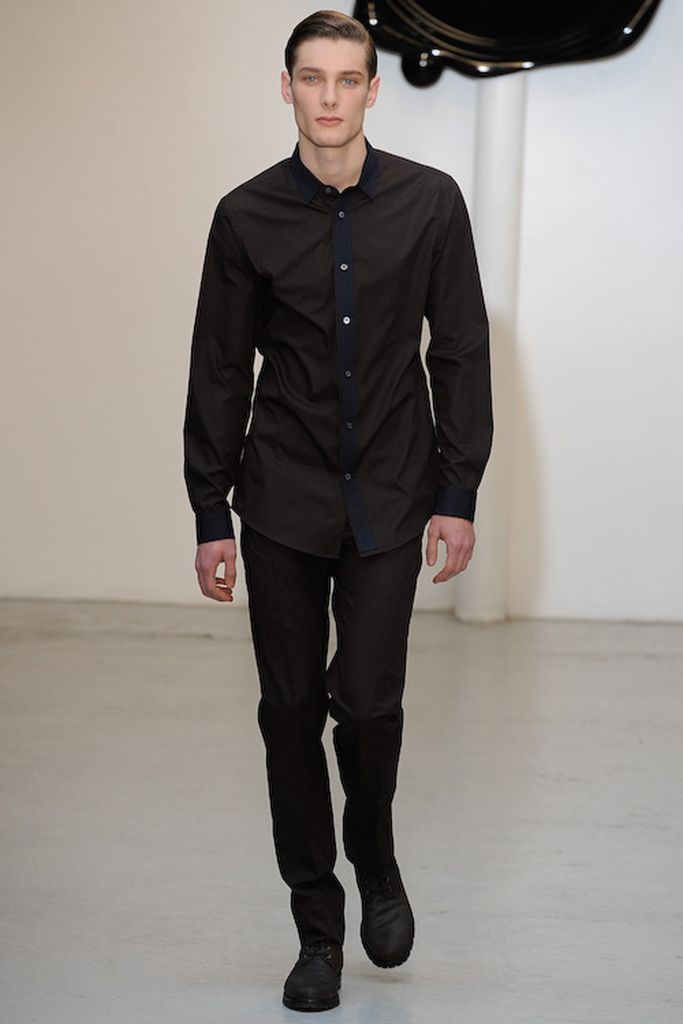 Viktor & Rolf 2011 ﶬbDƬ