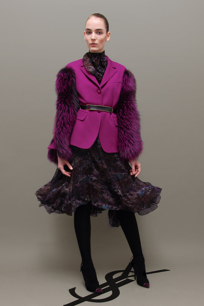 Yves Saint Laurent 2011 ϵиDƬ