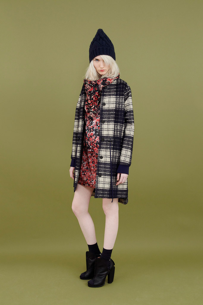 Cacharel 2011 ϵиDƬ