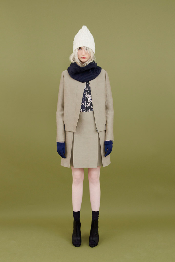 Cacharel 2011 ϵиDƬ