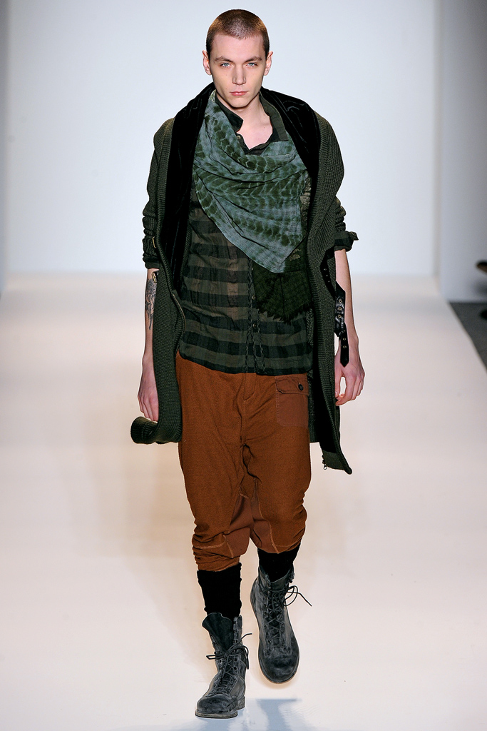 Nicholas K 2011 ﶬbDƬ