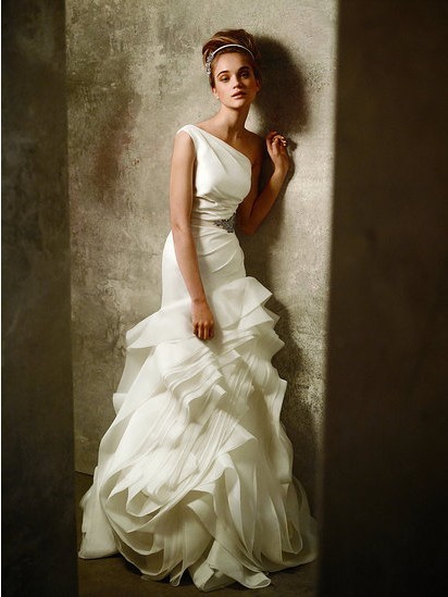 Vera Wang聯合Davids Bridal 平價婚紗系列高清圖片