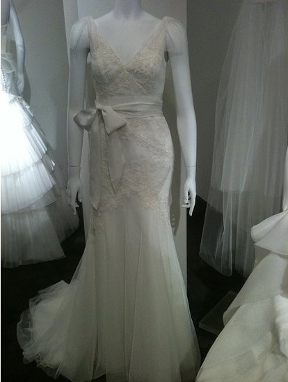 Vera Wang聯合Davids Bridal 平價婚紗系列高清圖片