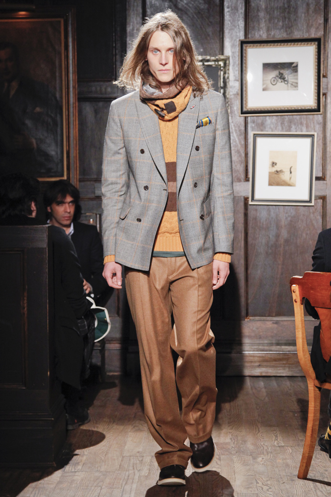 Tommy Hilfiger 2011 ﶬbDƬ
