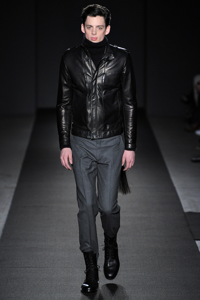 Simon Spurr 2011 ﶬbDƬ