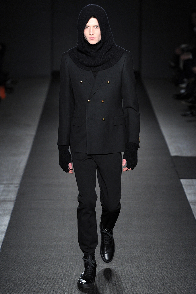 Simon Spurr 2011 ﶬbDƬ