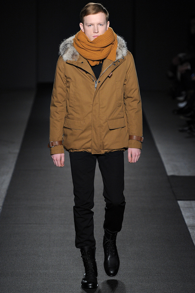 Simon Spurr 2011 ﶬbDƬ