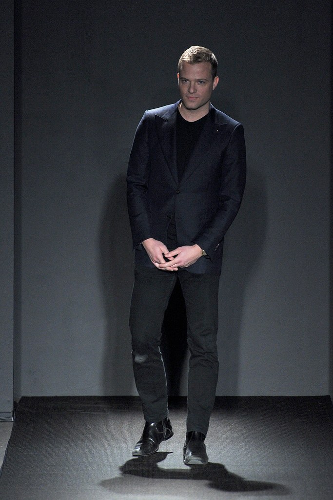 Simon Spurr 2011 ﶬbDƬ