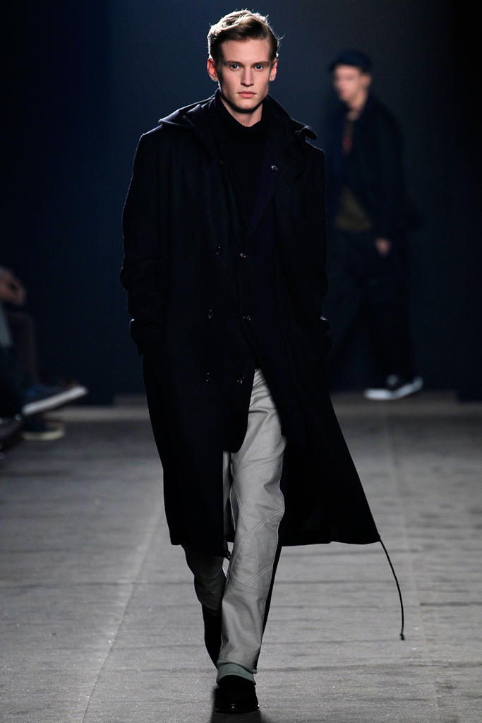 Y-3 2011 ﶬbDƬ